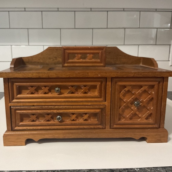 VTG Large Wood Velvet Lined Jewellery Box - Picture 1 of 11